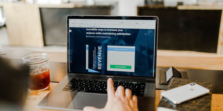 Top Five Reasons to Consider Hiring a Virtual Bookkeeper